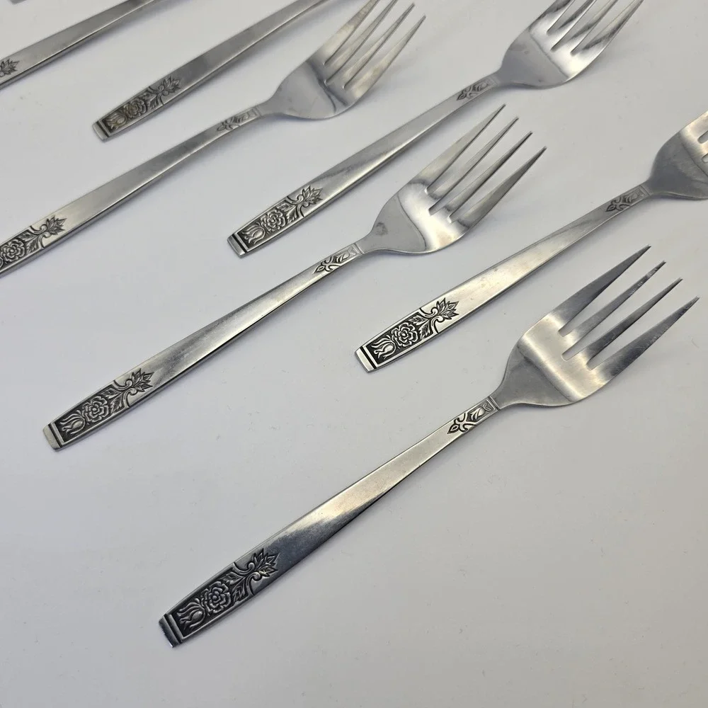 Young‎ Rose Imperial Intl Stainless Salad Forks Set of 8 Flatware 6.5